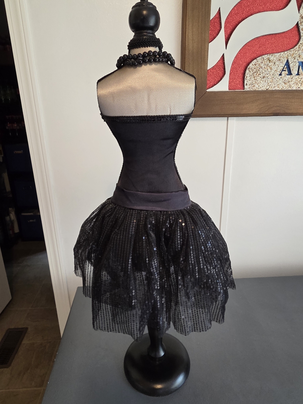 28" Sequin Dress Form - Picture 6 of 8